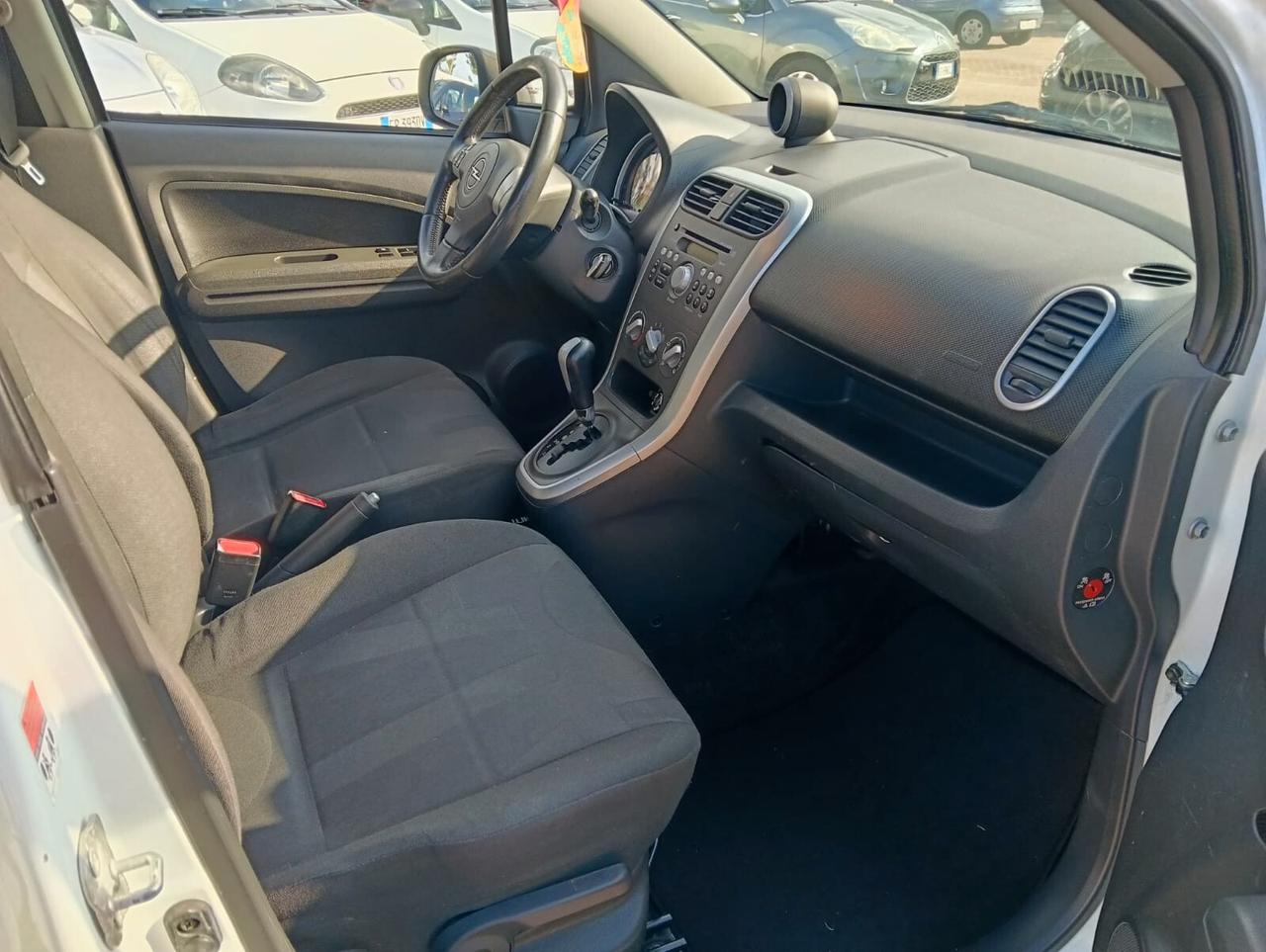 Opel Agila 1.2 Enjoy GPL c/automatico