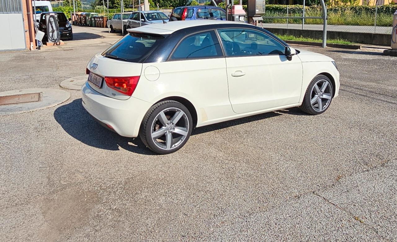 Audi A1 SPB 1.6 TDI S tronic Attraction