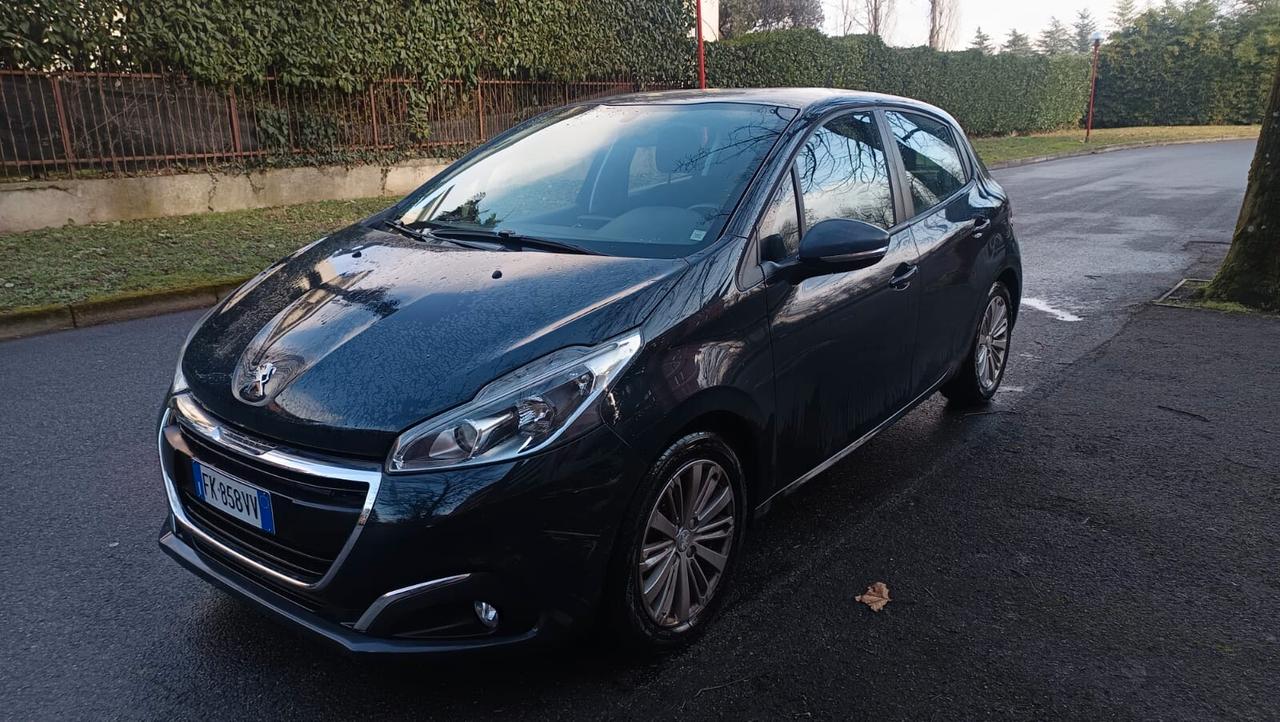 Peugeot 208 PureTech 82 5 porte Allure