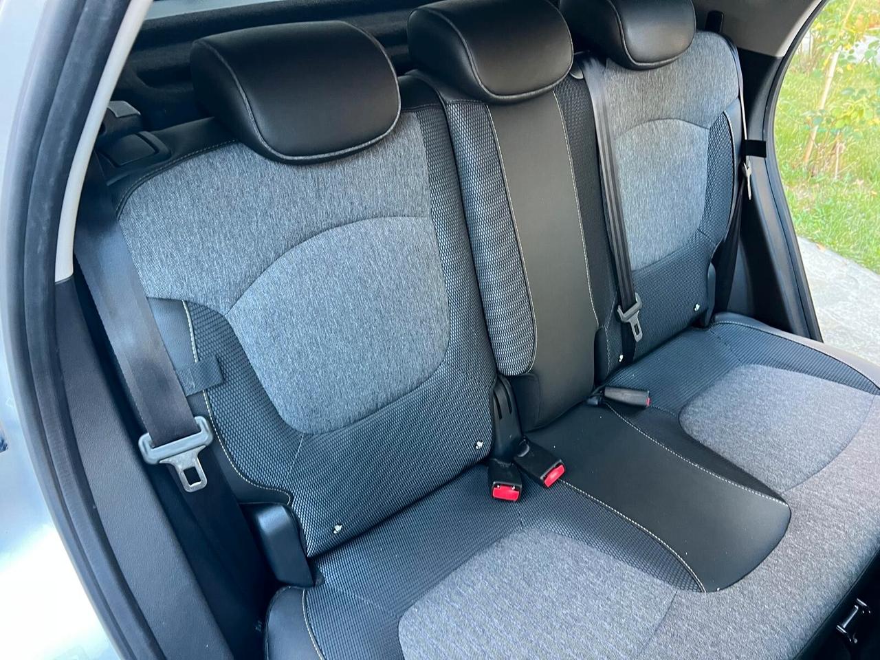 RENAULT CAPTUR dCi 90cv EDC SPORT EDITION NEOPATENTATI