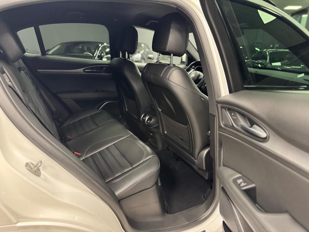 Alfa Romeo Stelvio 2.2 Turbodiesel 210 CV AT8 Q4 Veloce