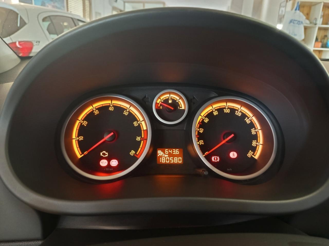 Opel Corsa 1.0 12V 3 porte Enjoy, ok neopatentati