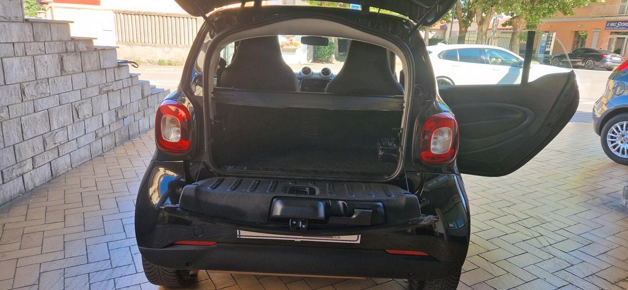 Smart ForTwo 70 1.0 twinamic Passion 48.124 KM tetto in cristallo