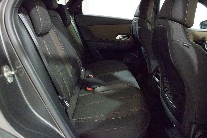 DS DS 7 CrossBack BlueHDi 130cv aut. Business