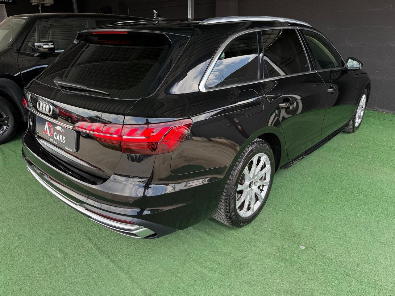 Audi A4 Avant 30 TDI/136 CV S tronic Business Advanced
