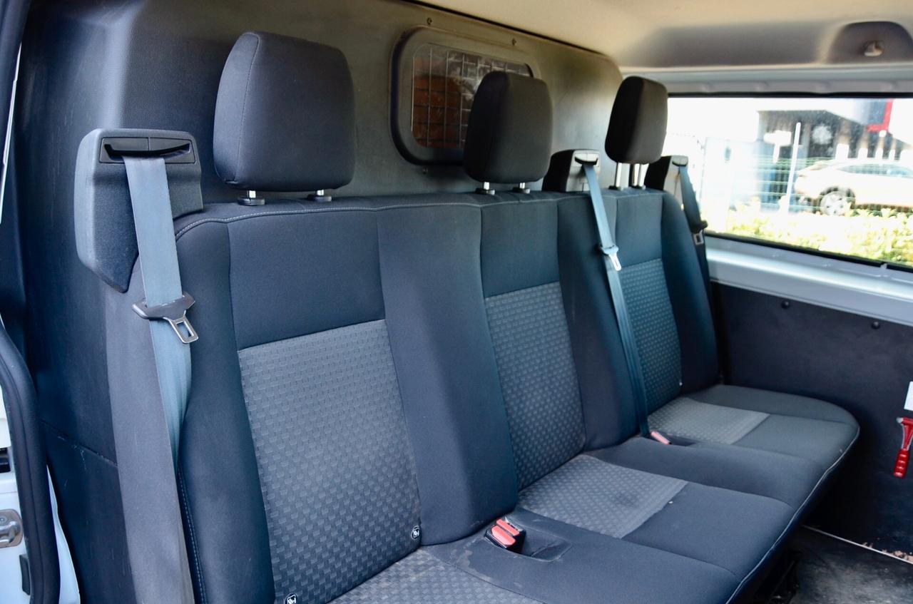 FORD TOURNEO CUSTOM 2.0d 105cv AUTOCARRO 6 POSTI, PREZZO IVA ESCLUSA, UNICOPROPRIETARIO, UFF ITALIANA, SERVICE DIMOSTRABILI, PERMUTE