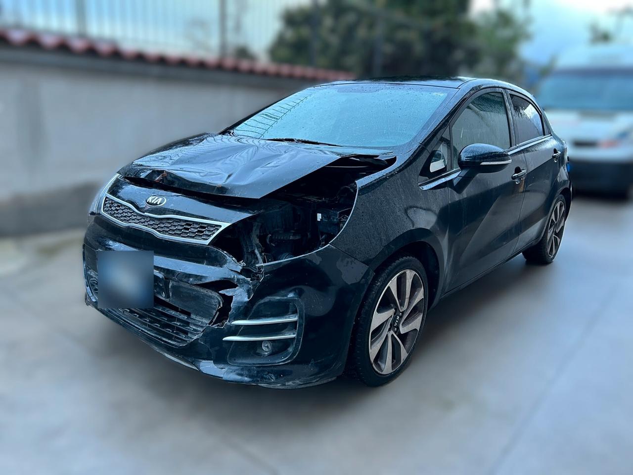 Kia Rio 1.4 CRDi 90CV - 2017 Incidentata