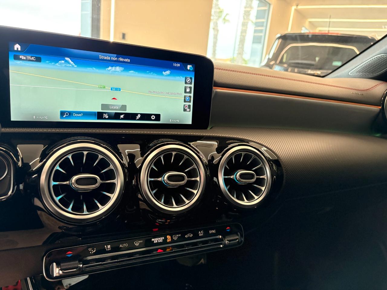 Mercedes-benz CLA 200 d Auto Premium Plus AMG