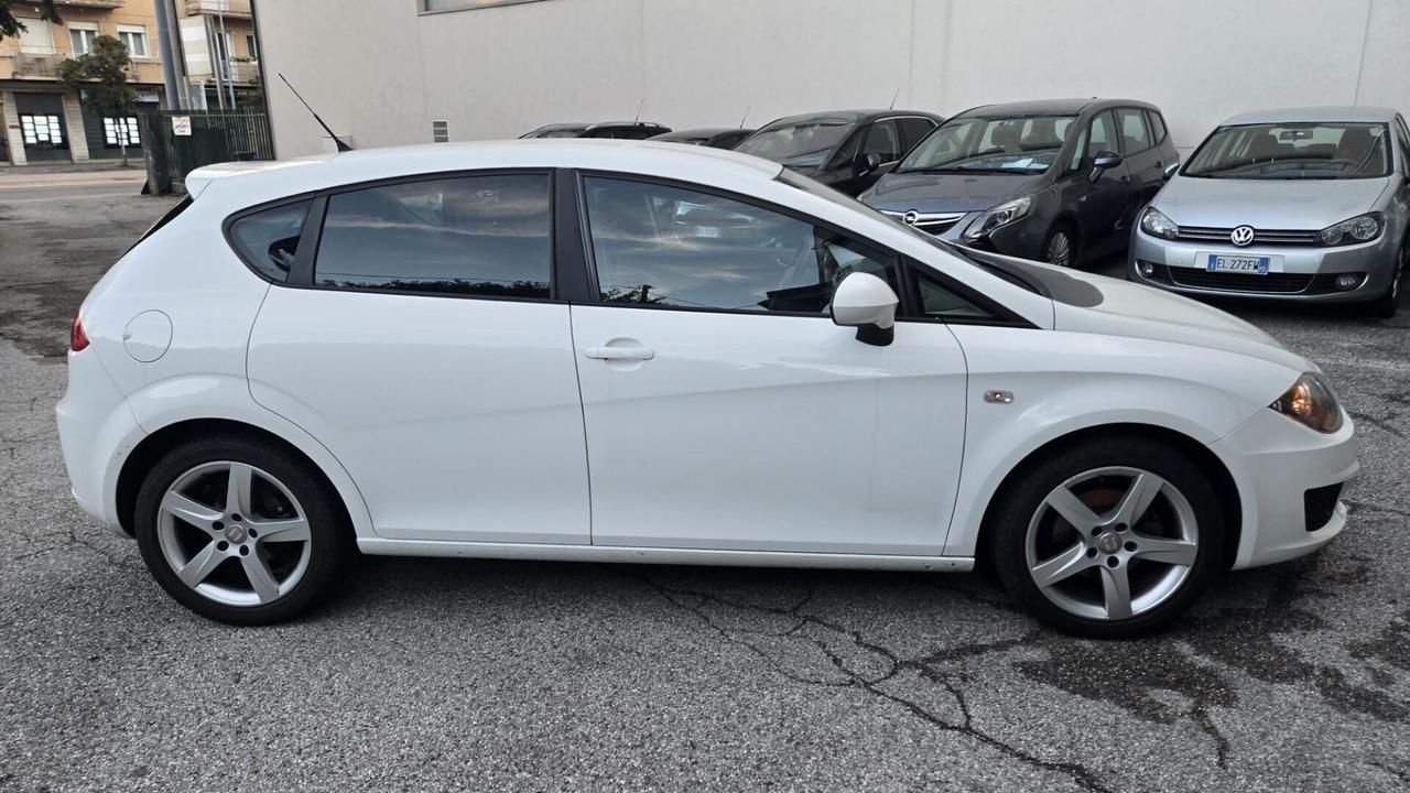 Seat Leon 1.6 TDI Copa x Neopatentati
