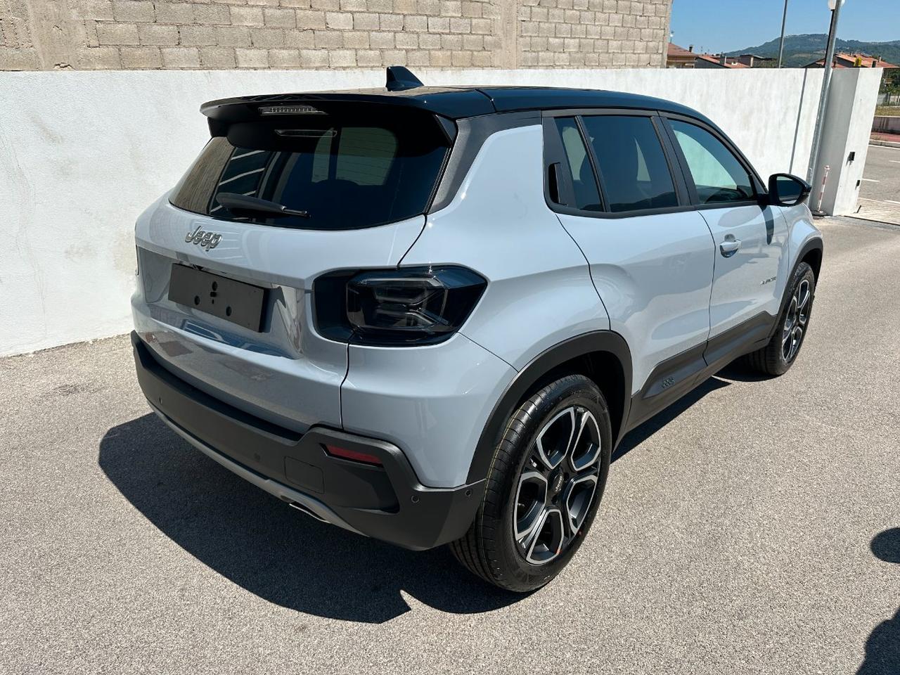 Jeep Avenger 1.2 turbo e-hybrid mhev Summit fwd 110cv edct6