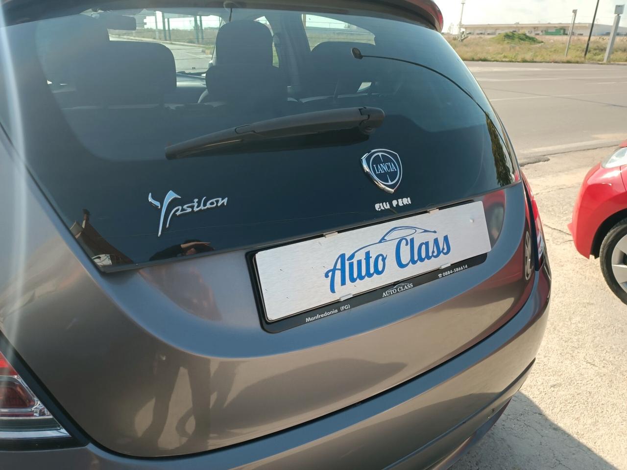 Lancia Ypsilon 1.2 69 CV 5 porte GPL Ecochic Platinum