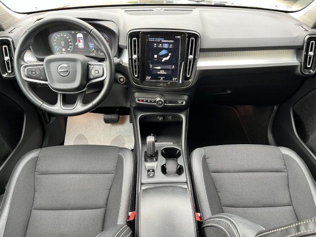 VOLVO XC40 D3 AWD Geartronic Momentum