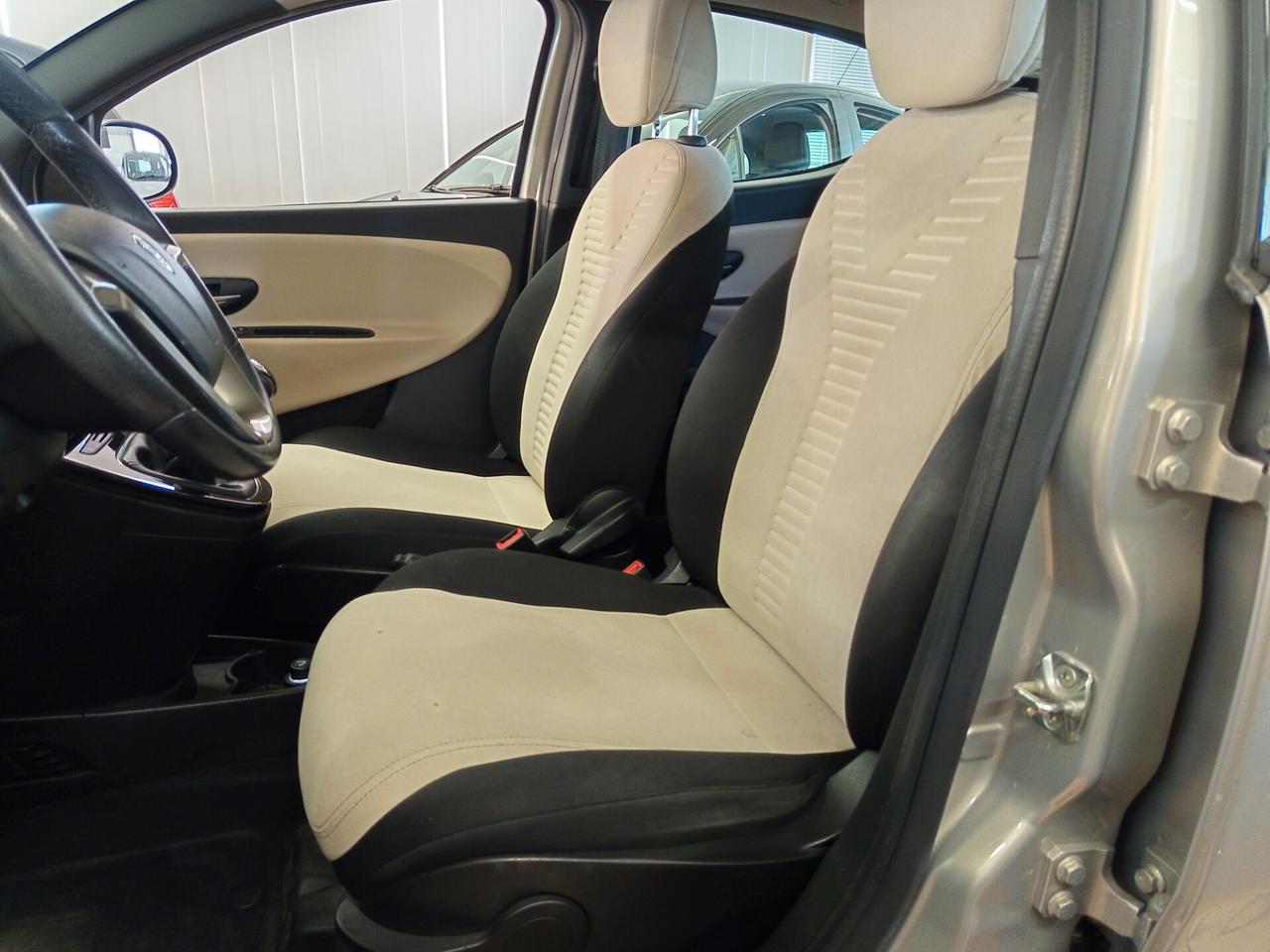 Lancia Ypsilon 1.3 Mjt diesel, 165 Mila chilometri ok neopatentati