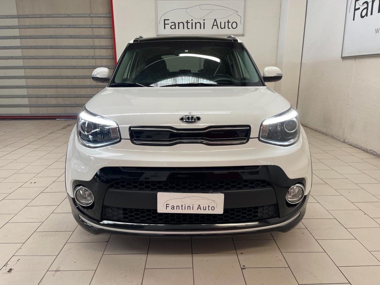 Kia Soul Your 1.6 crdi 16v c.auto-Ok Neopatentati-LEGGI SOTTO
