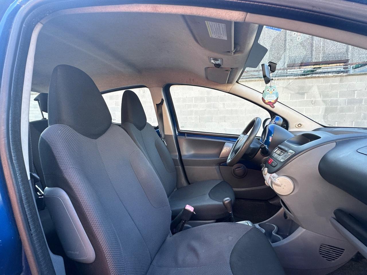 Toyota Aygo 1.0 12V VVT-i 5 porte Sol