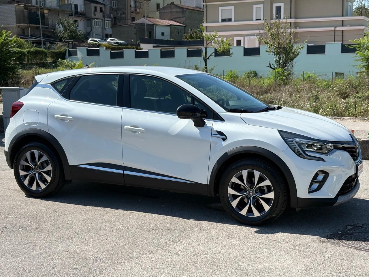 Renault Captur TCe 100 CV GPL ORIGINALE FULL/LED