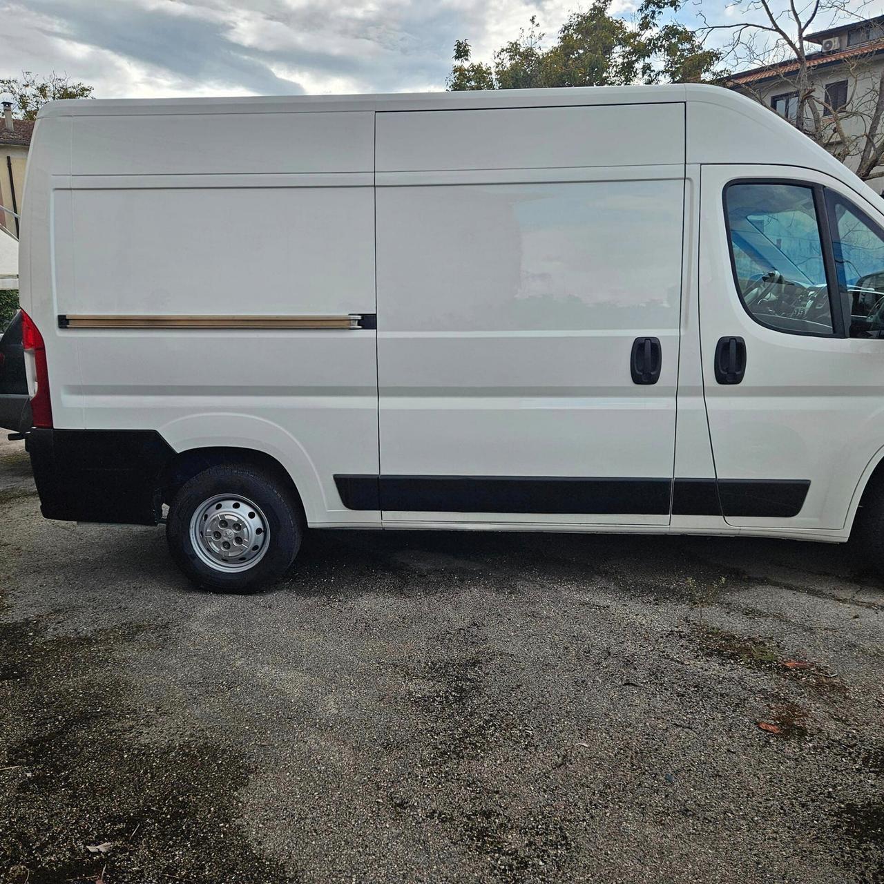 Peugeot Boxer 335 2.0HDi 130CV L2H2 2018 Iva inclusa