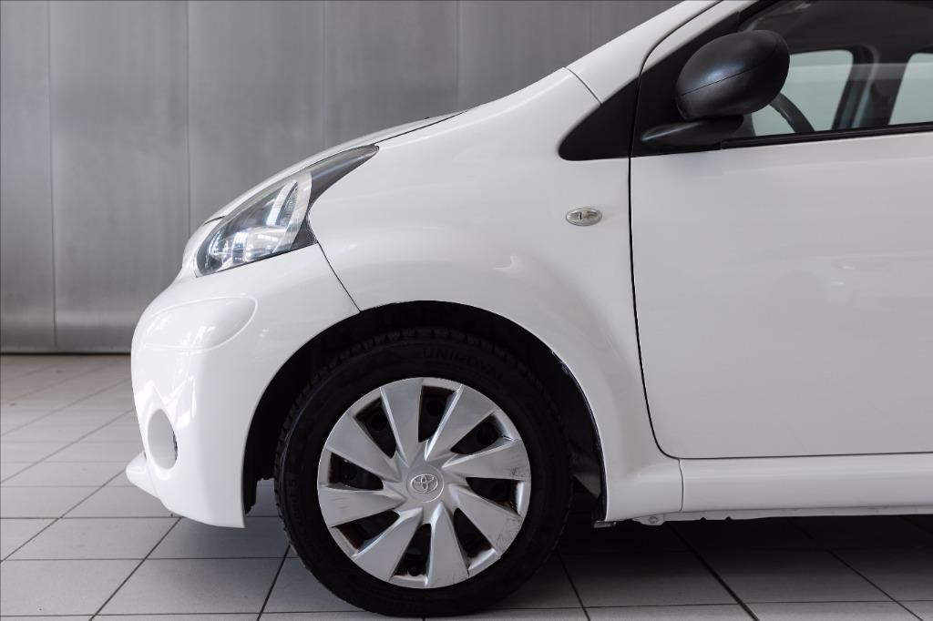 TOYOTA Aygo 5p 1.0 Active connect del 2013