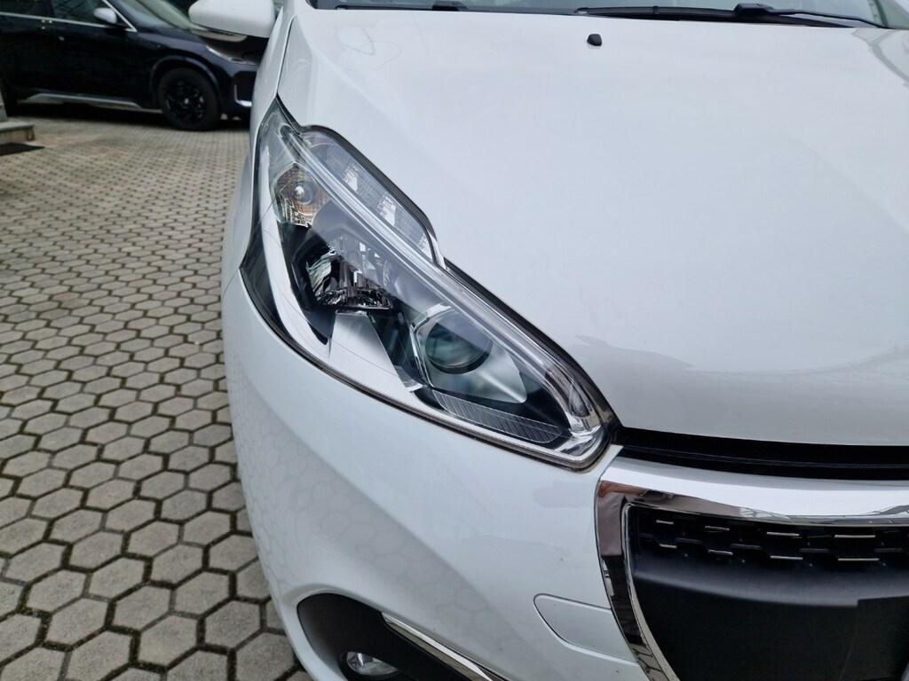 Peugeot 208 5 Porte 1.2 PureTech Allure