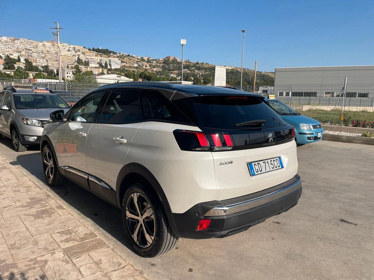 Peugeot 3008 BlueHDi 130 S&S EAT8 Allure