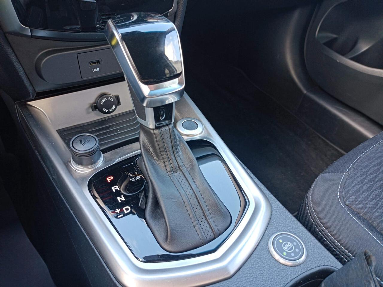 Ssangyong Tivoli 1.6 4WD Bi-fuel GPL Dream aut.