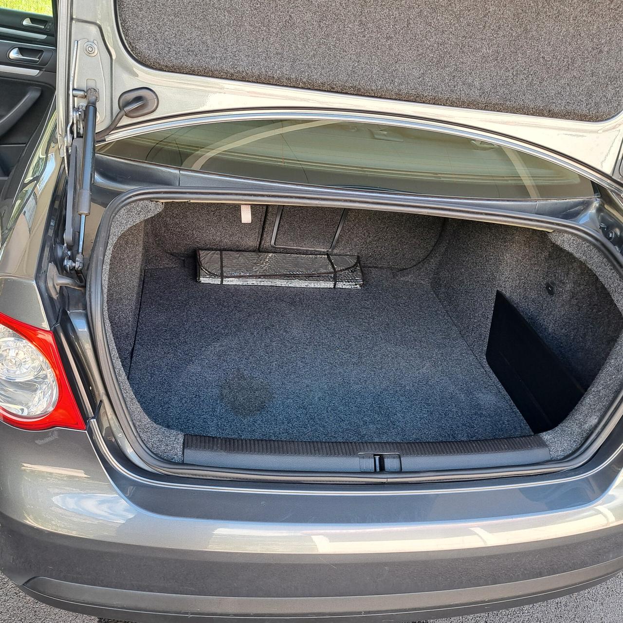 Volkswagen Jetta 1.9 TDI Bella Davvero