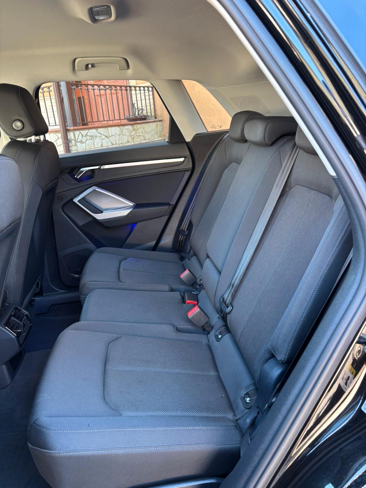 Audi Q3 35 TDI S tronic sport'/