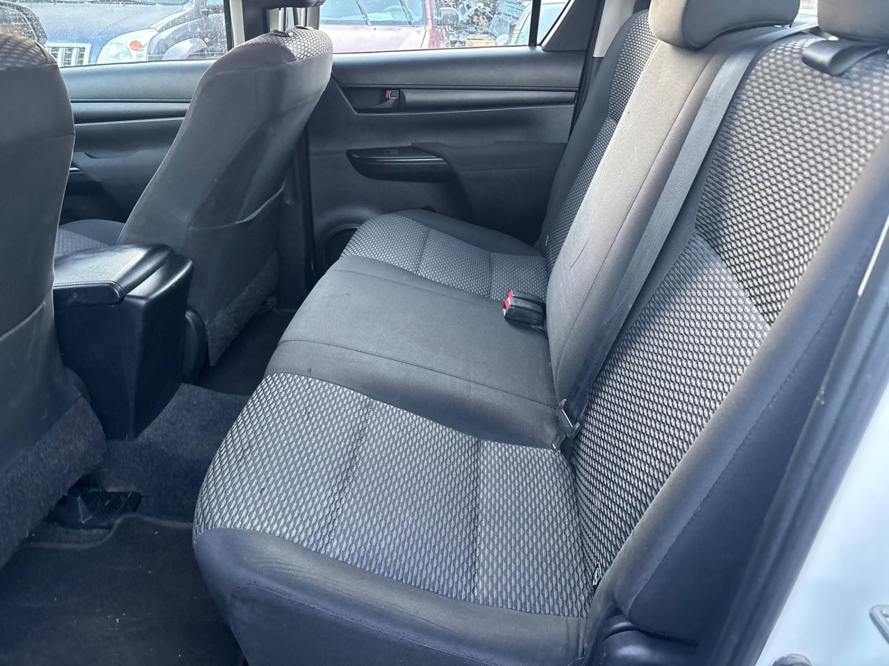 Toyota Hilux 2.4 D-4D (IVA Esposta)