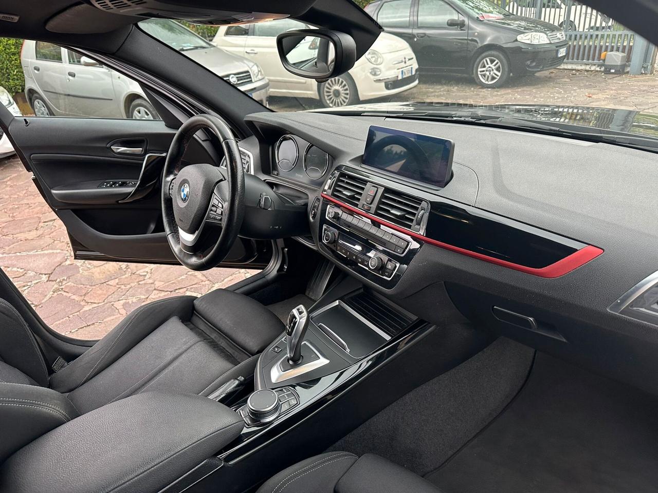 Bmw 118 118d 5p. Msport