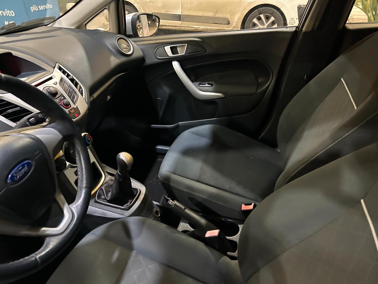 Ford Fiesta 1.4 TDCi 70CV 5 porte Titanium