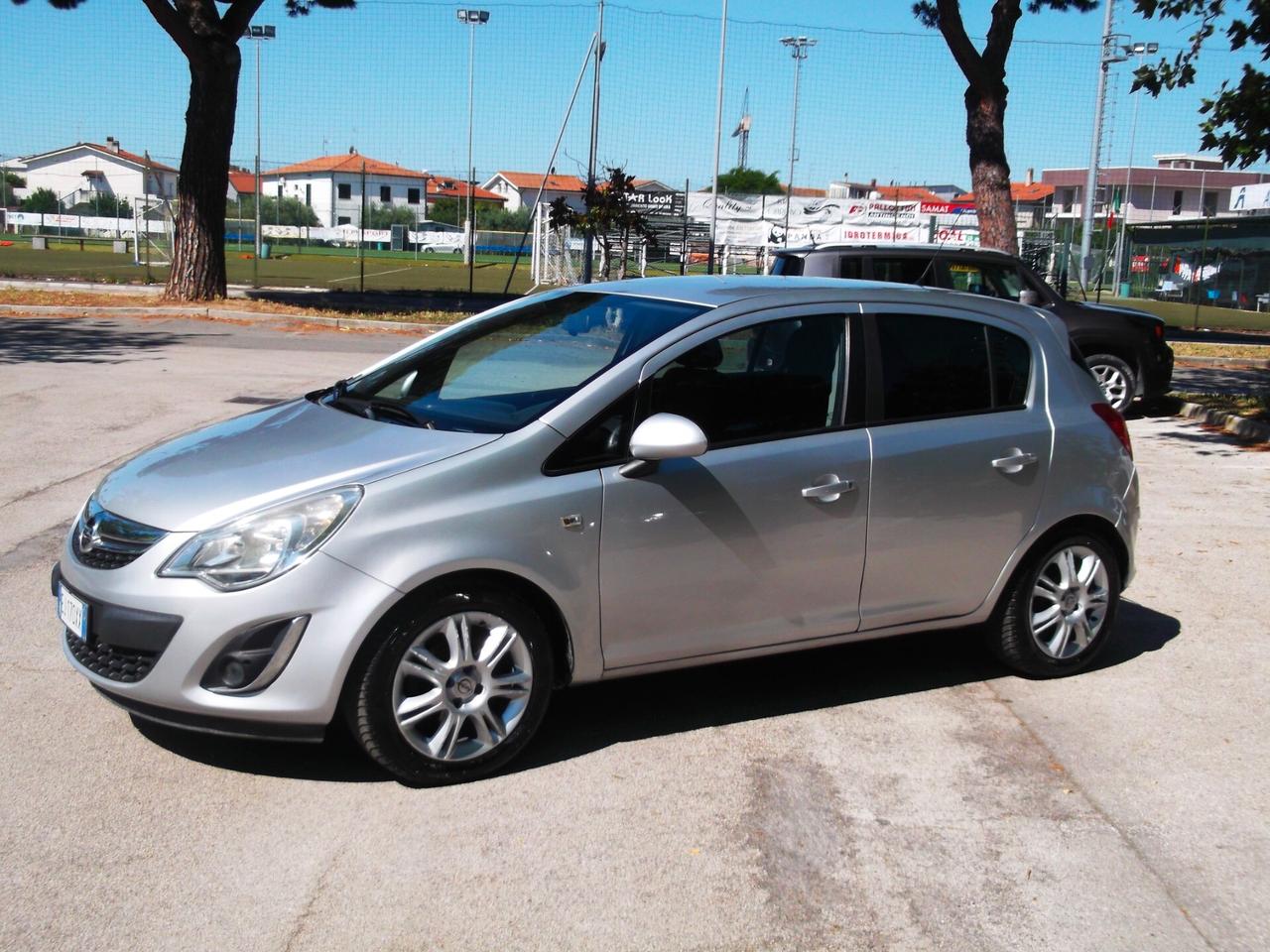 Opel Corsa 1.3 Cdi 5P. Neopatentati 2012