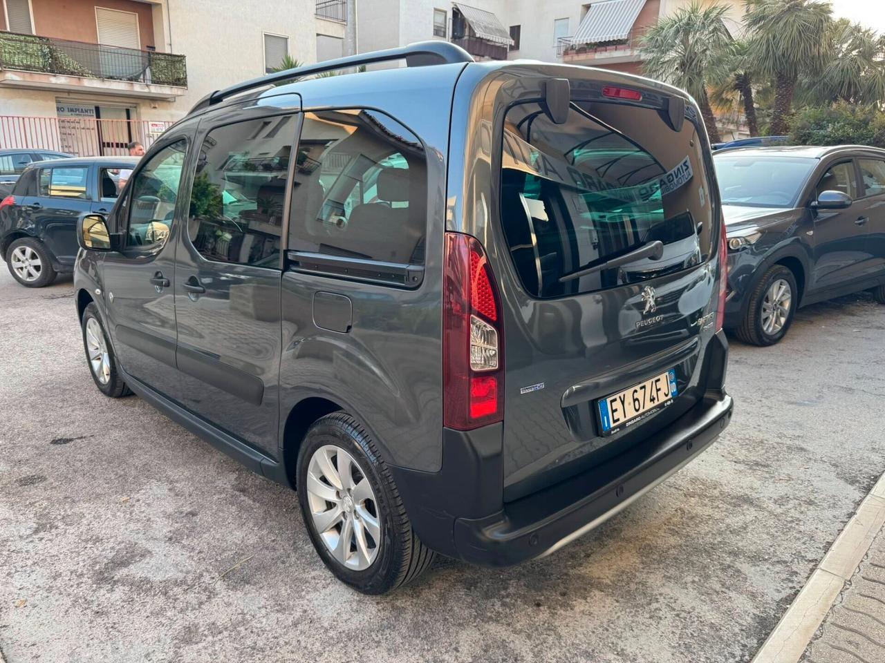 PEUGEOT PARTNER TEPEE 1.6 HDI 120 OUTDOOR 5 POSTI