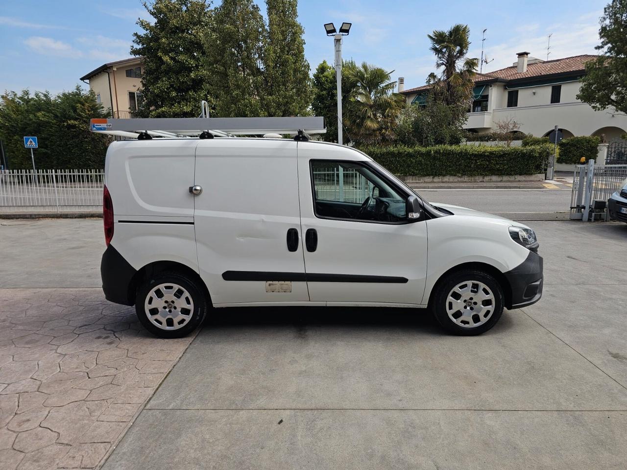 FIAT DOBLÒ CARGO 1.4 T-JET NATURAL POWER SX