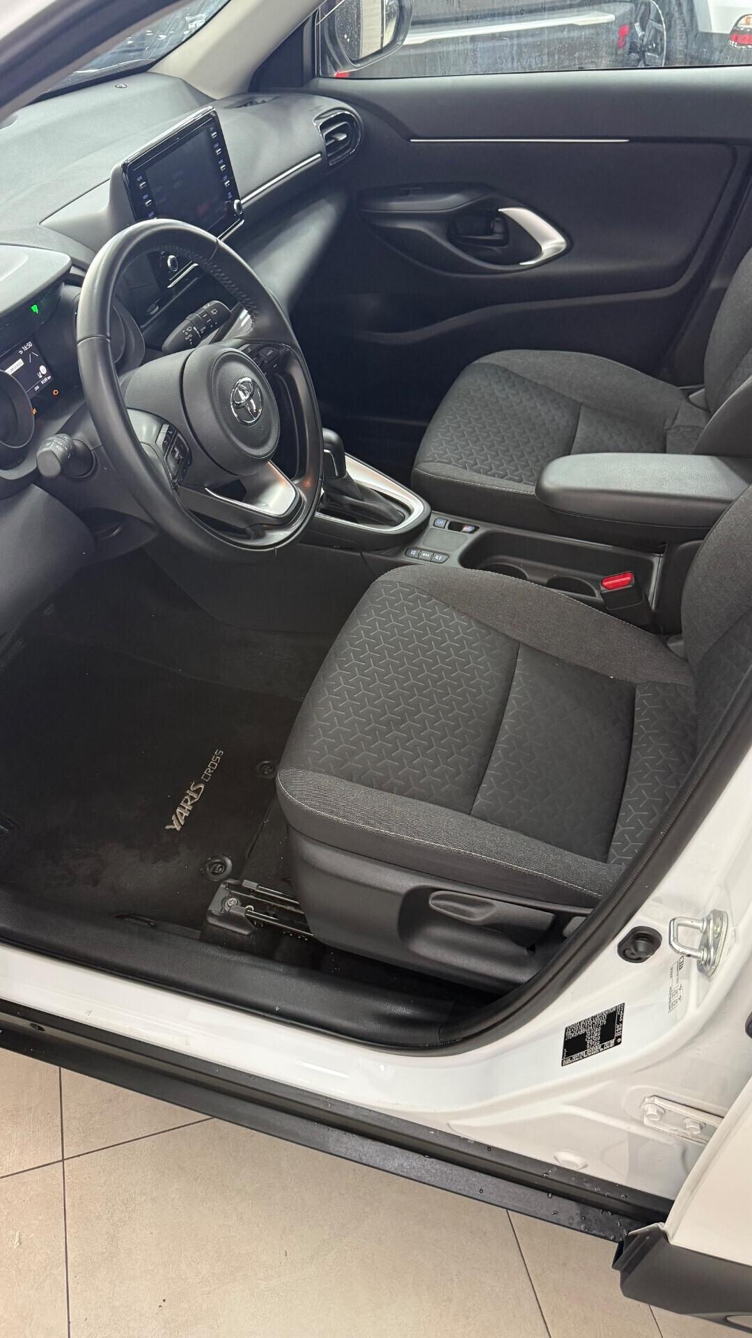 Toyota Yaris Cross 1.5 Hybrid 5p. VENDUTA