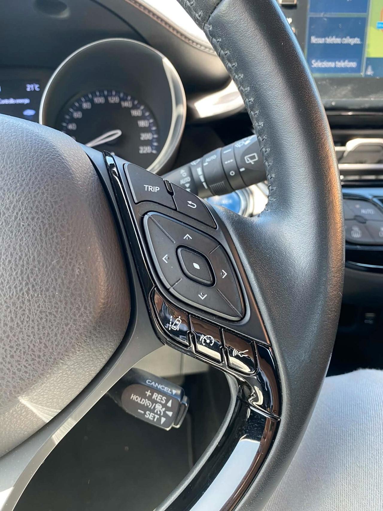 Toyota C-HR 1.8 Benz/Ibrida OK Neopatentato