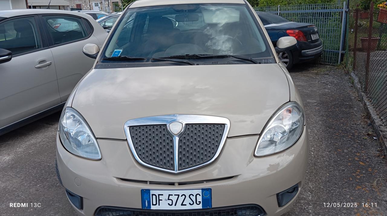 Lancia Ypsilon 1.2 Argento