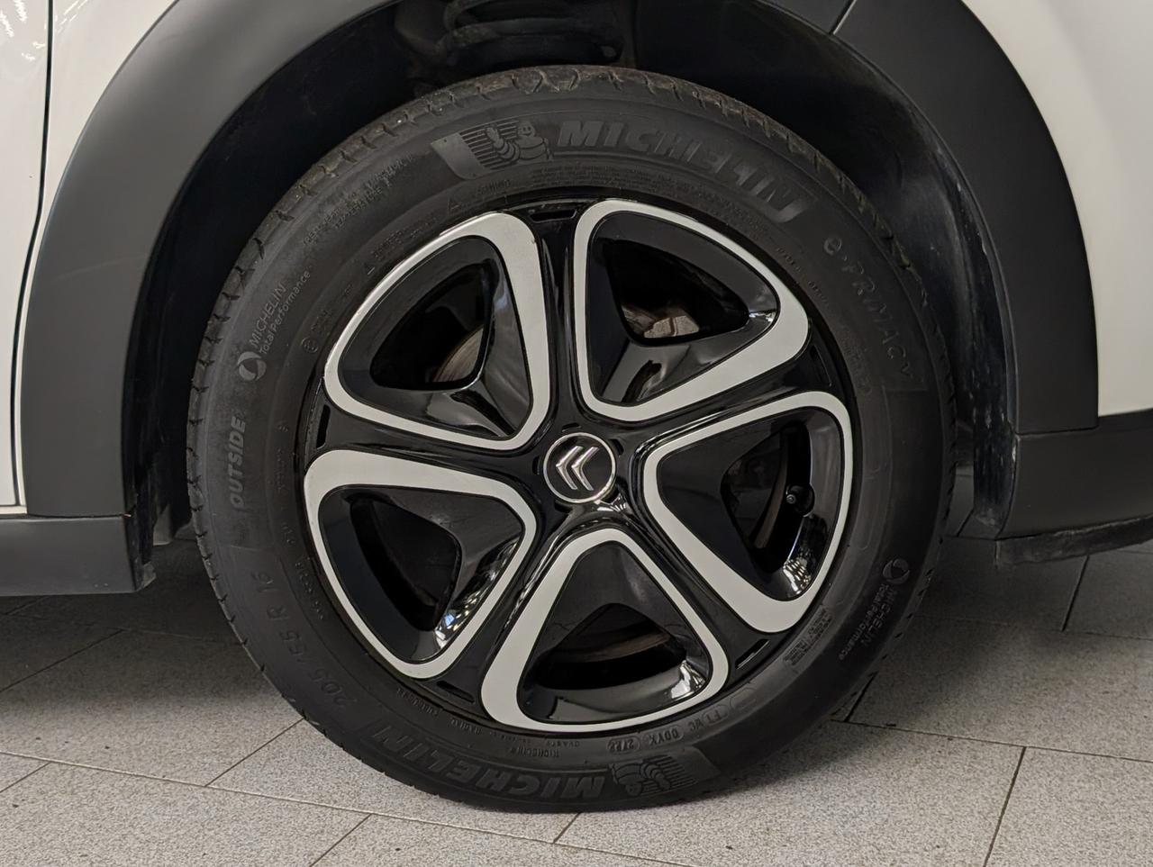 Citroen C3 1.2 puretech 110cv Shine