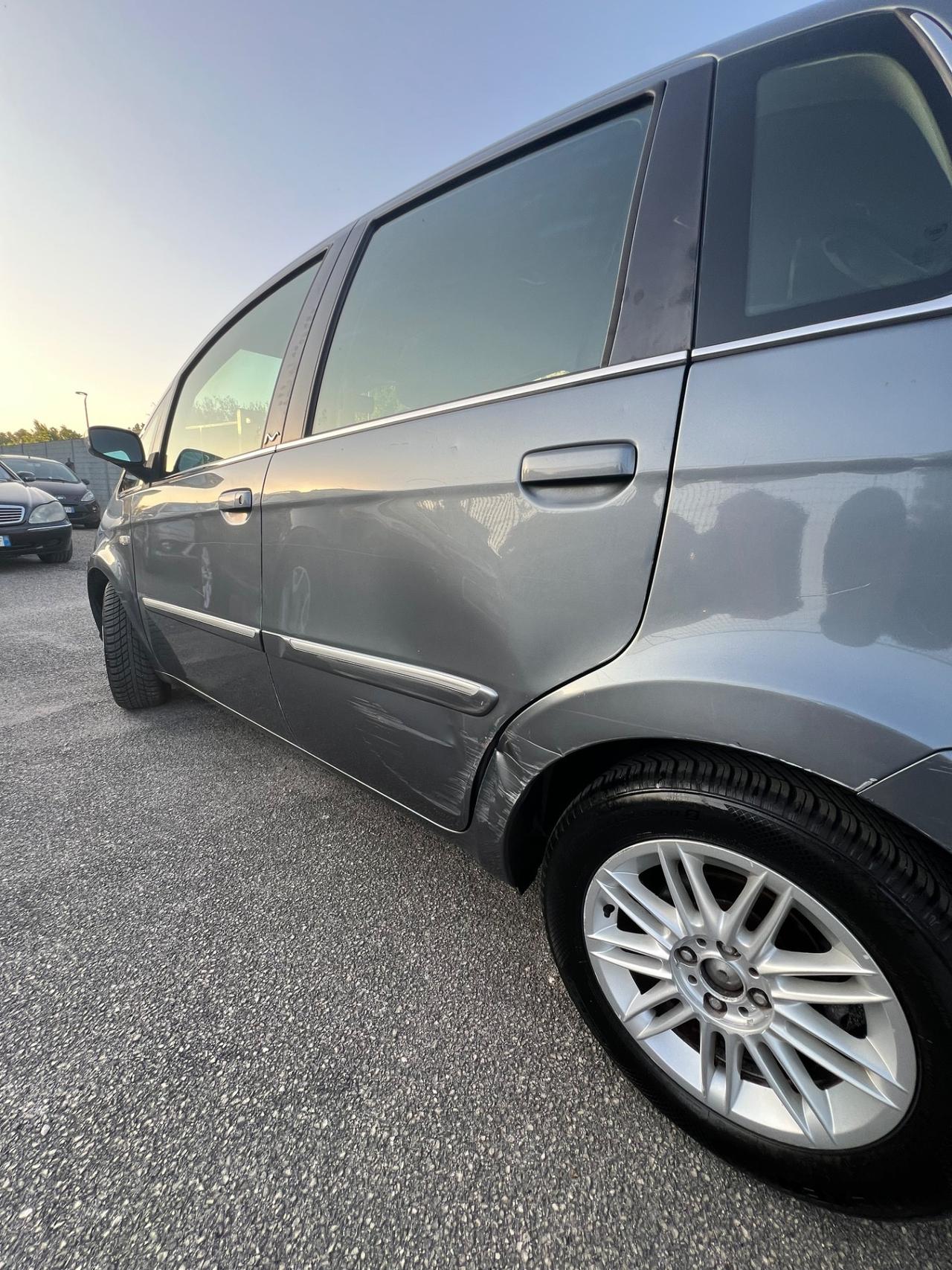 Lancia MUSA 1.6 Multijet Poltrona Frau