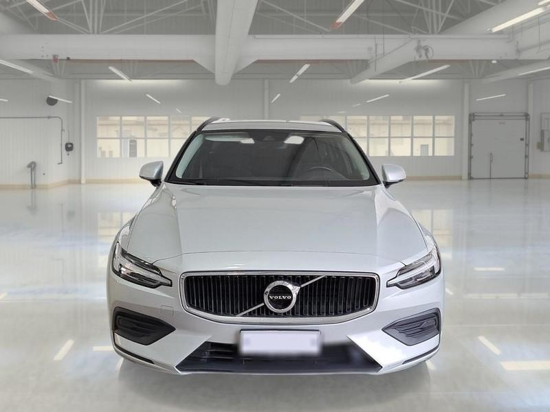 VOLVO V60 B3 autom. Momentum Business Pro WAGON