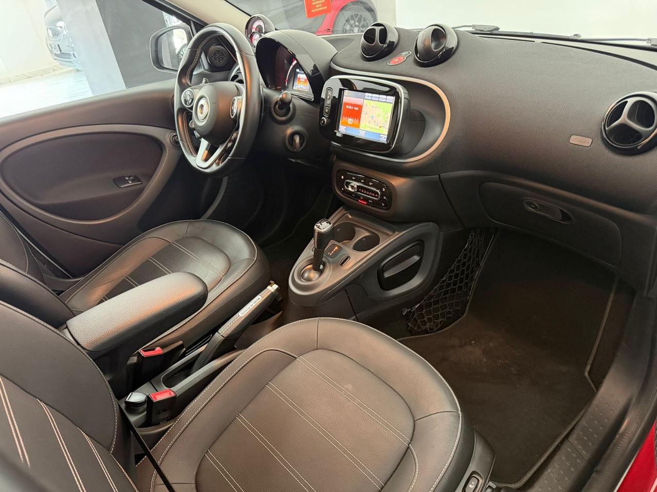 SMART FORFOUR PRIME ALLESTIMENTO BRABUS