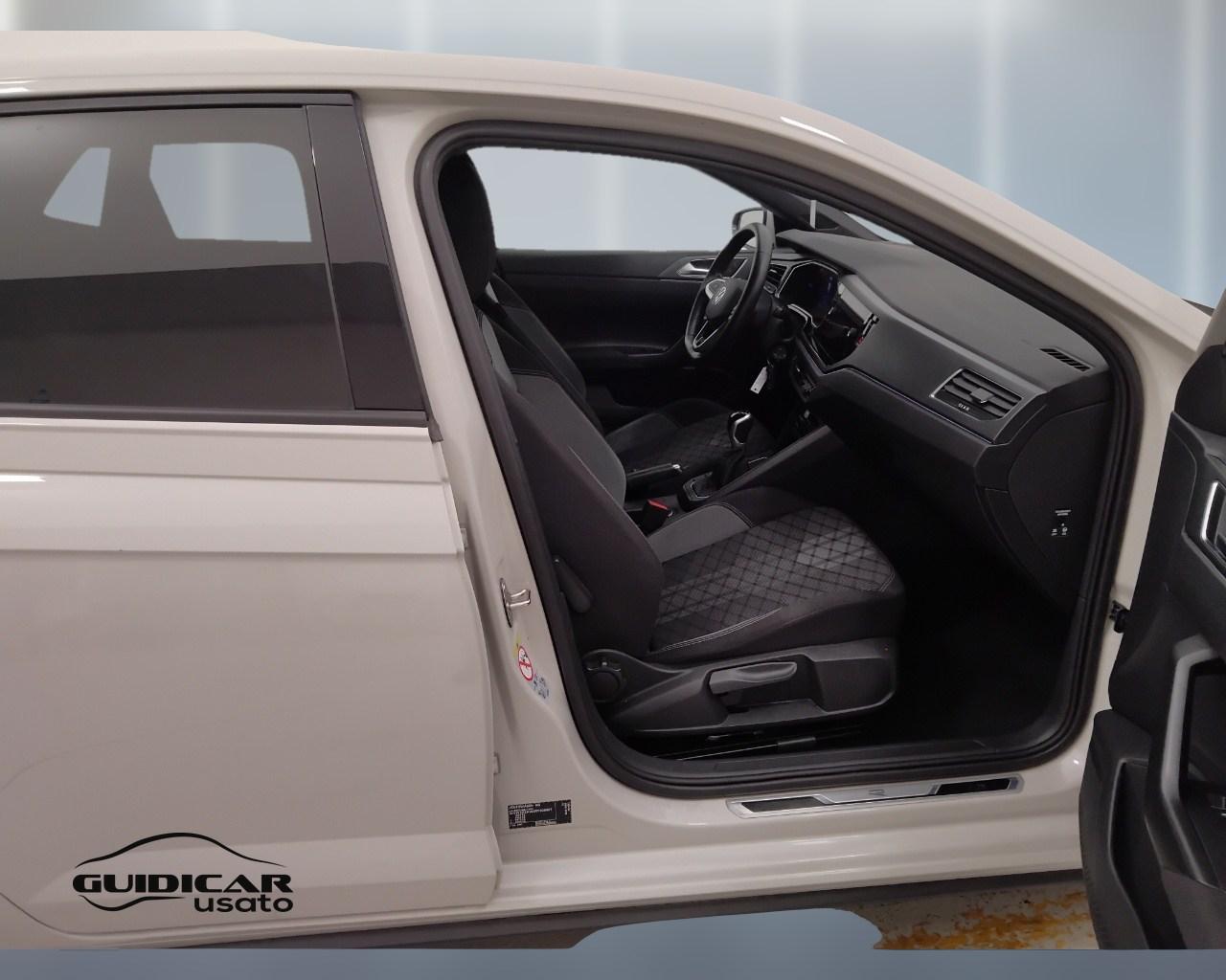 VOLKSWAGEN Polo VI 2022 - Polo 1.0 tsi R-Line 95cv