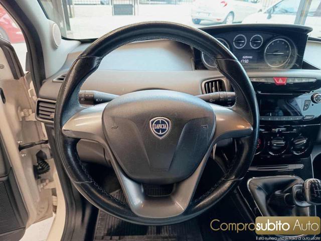 LANCIA Ypsilon 1.2 69 CV 5 porte S&S Platinum