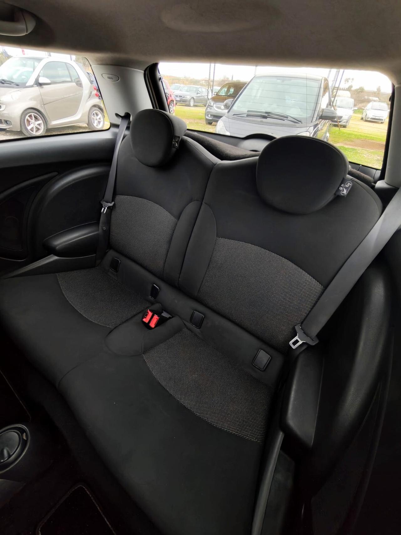 Mini 1.6 16V Cooper D Chili