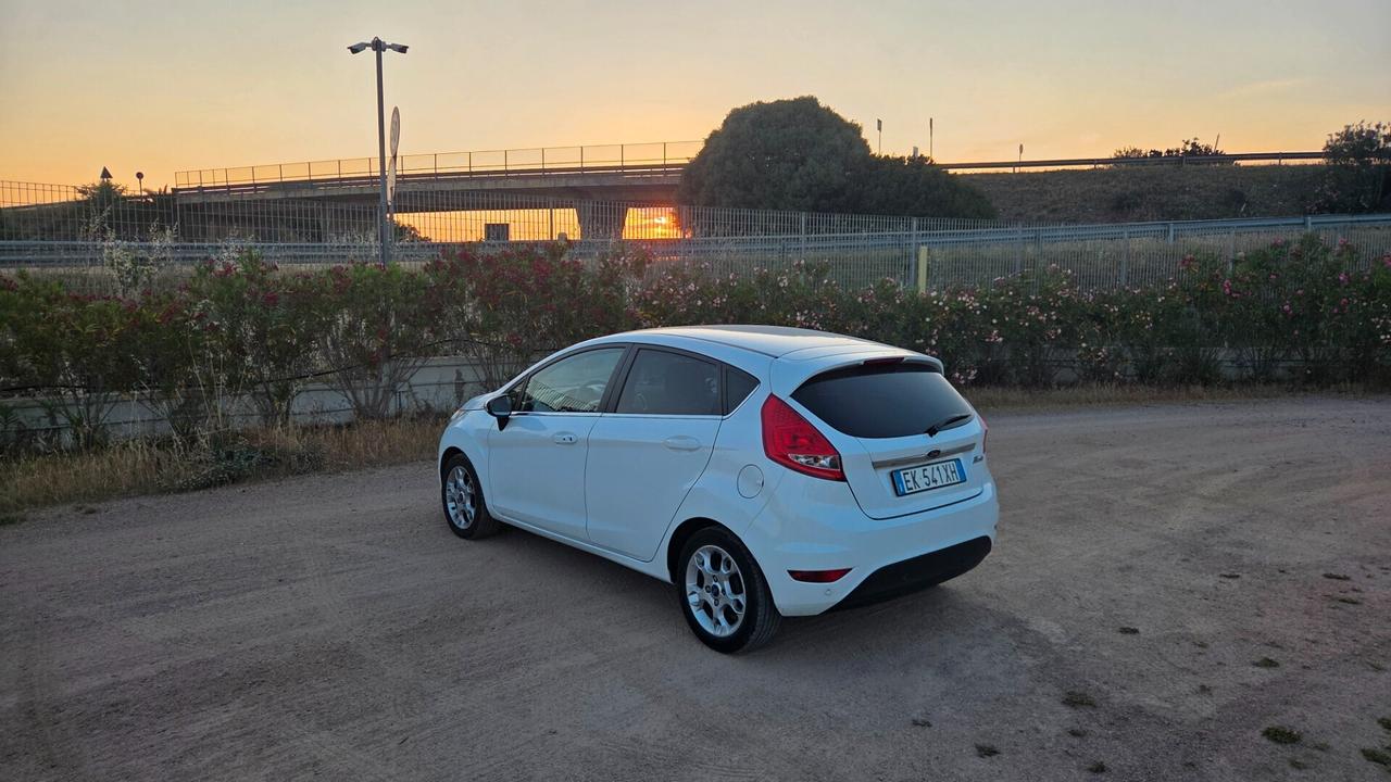 Ford Fiesta 1.4 5 porte Bz.- GPL Titanium