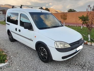 Opel Combo 1.7 DI 5p. Tour