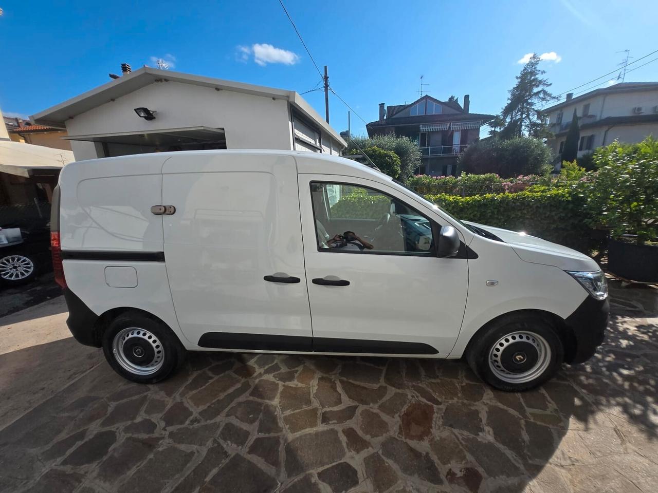 RENAULT EXPRESS BLUE DCI 1.5 75 cv IVA DETRAIBILE -PROMO LUGLIO GA FIN&SAFE-