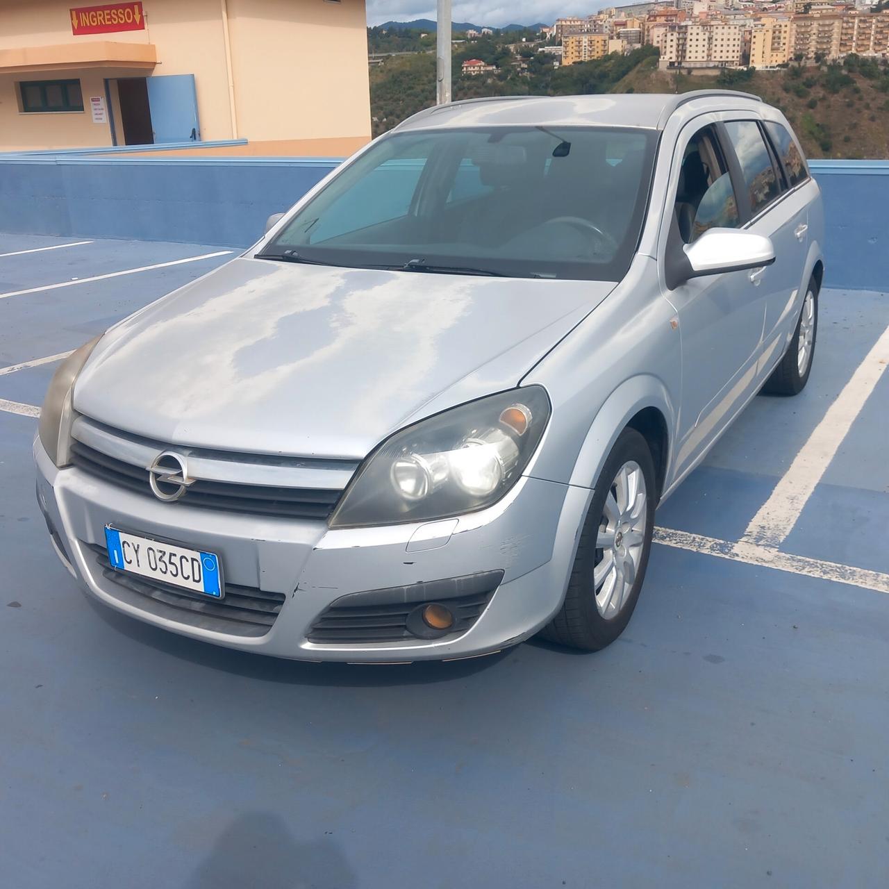 Opel Astra 1.9 CDTI 120CV