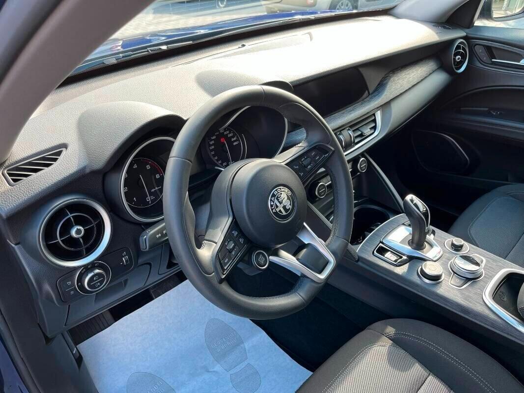 Alfa Romeo Stelvio 2.2 Turbodiesel 160 CV AT8 RWD Super