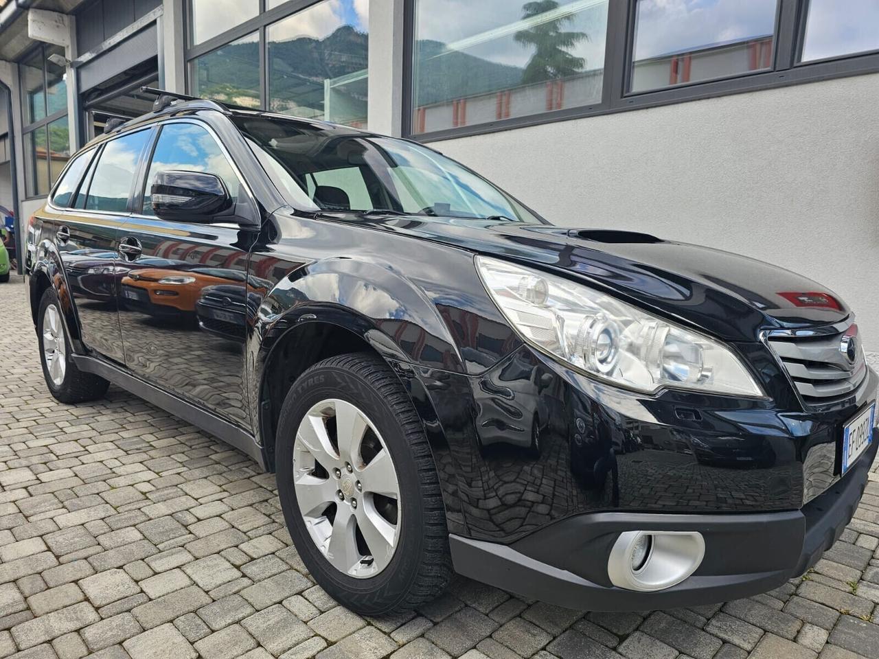 Subaru OUTBACK 2.0D 4x4 PER COMMERCIANTI