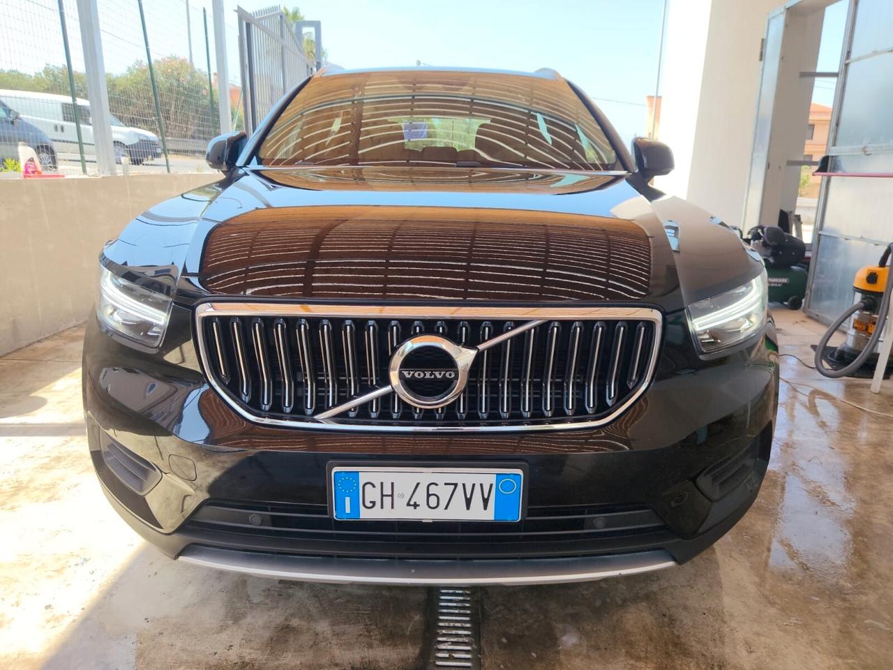 Volvo XC40 T4 Plus Dark VAN